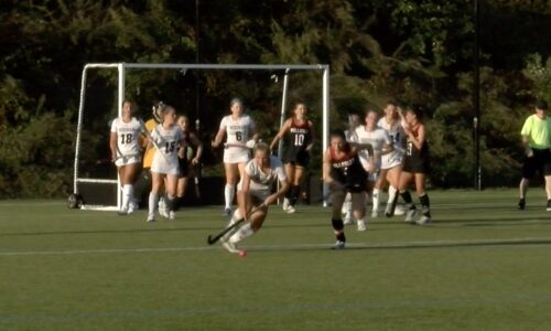 Field Hockey Edges Out Wellesley