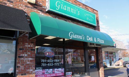 Dave Portnoy, Ann Michael Maye Review Gianni’s Deli and Pizza in Needham