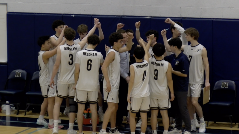 Boys Volleyball Defeats La Salle Academy for Third Straight Win